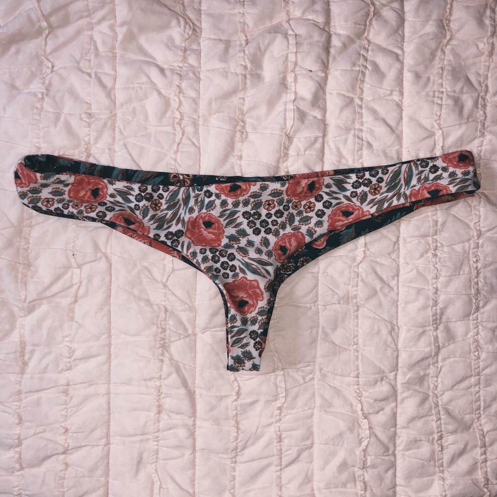 Beach Riot Reversible Bikini Bottoms / Worn Once